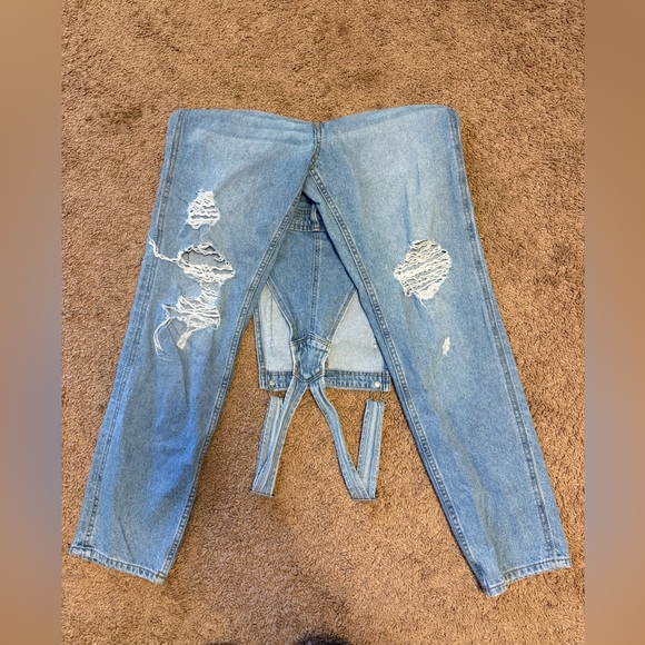 Stylish Blue Denim Overalls for Women - Picture 3 of 4